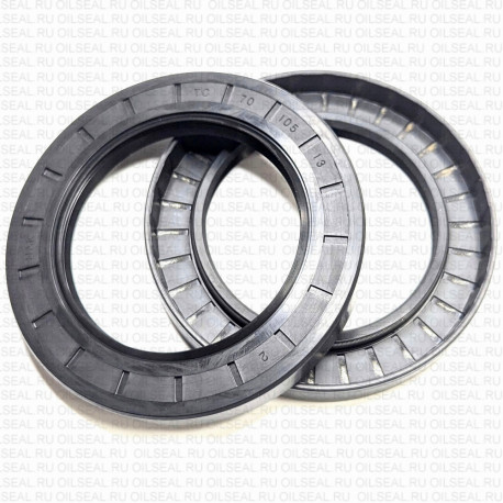 Сальник 70x105x13 TC NBR 70-K01B-C-C NAK